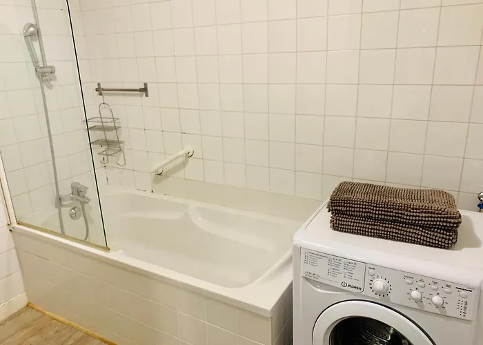 2 Rue Des Augustins Λα Ροσέλ