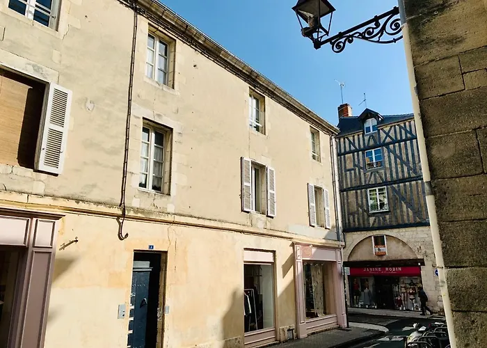 2 Rue Des Augustins * Λα Ροσέλ